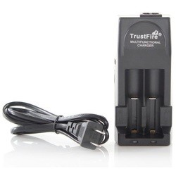 Зарядка аккумуляторных батареек TrustFire TR-001