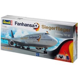 Сборная модель Revell Boeing 747-8 Lufthansa Fanhansa Siegerflieger (1:144)