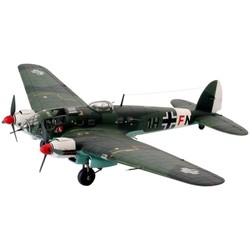 Сборная модель Revell Heinkel He 111 H-6 (1:72)
