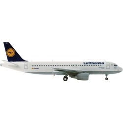 Сборная модель Revell Airbus A320 Lufthansa (1:144)