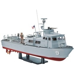 Сборная модель Revell U.S. Navy Swift Boat (PCF) (1:48)