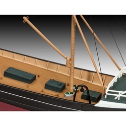 Сборная модель Revell Northsea Fishing Trawler (1:142)