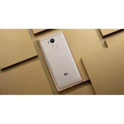 Мобильный телефон Xiaomi Redmi 4 Pro 32GB (золотистый)