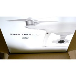 Квадрокоптер (дрон) DJI Phantom 4 Pro